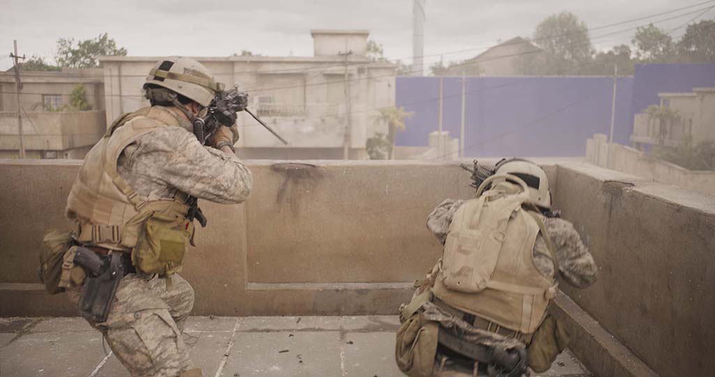 The flattage sets were sturdy enough to allow shooting to take place on the rooftops. 