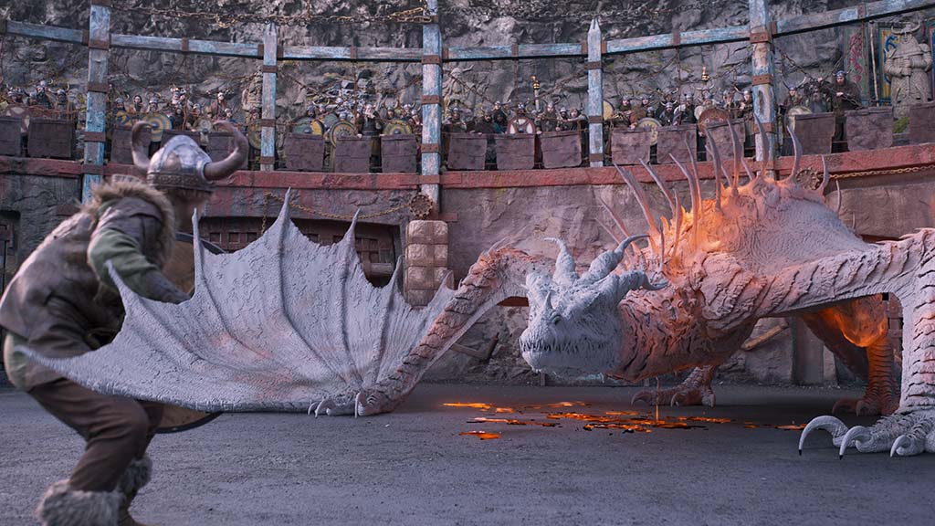 Each dragon was given a distinct fire that was a combination of practical and digital elements. 