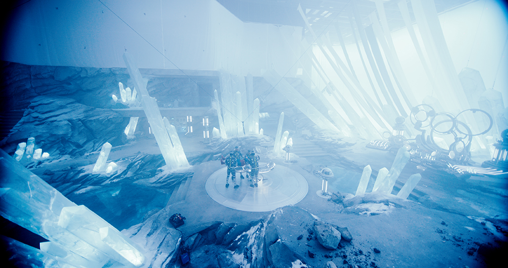 The Fortress of Solitude gets extended with crystals while the performers in the mocap suits are turned into the robots helping Superman to recover from his injuries. 
