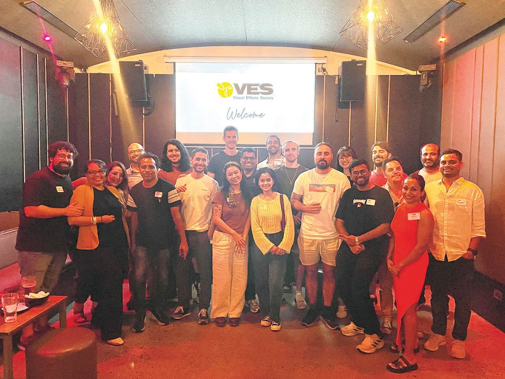 Members of the VES Australia Section gather for a festive pub night and recruitment event.