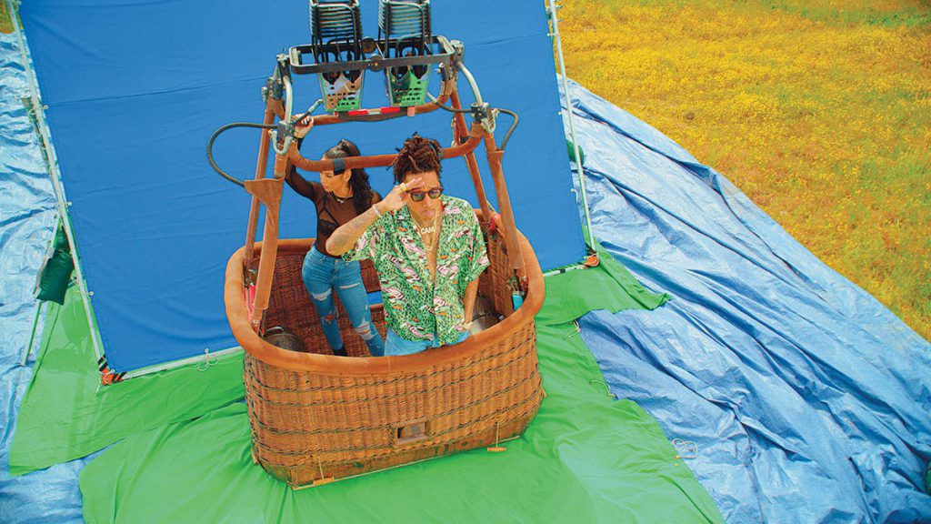 Bluescreen was utilized for the aerial balloon shots in the music video for “Contact” featuring Wiz Khalifa and Tyga. (Images courtesy of Frender)