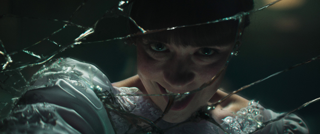 The crack in the Conjuring Mirror had to appear as if there was no point of impact. 