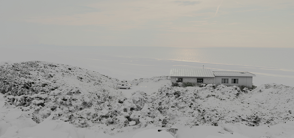 A partial wall was physically constructed for the exterior of the house with the rest built digitally. 