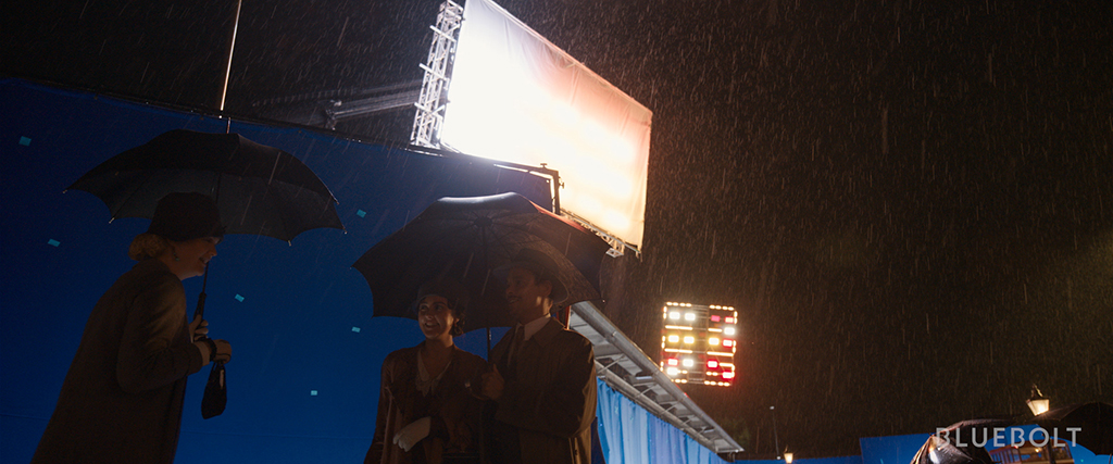 LED lights and a giant white screen cast interactive light on the extras.