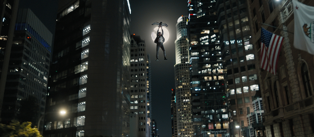 The edit of the scene where Lieutenant Drebin summons an owl and flies away with it was not locked due to reshoots.