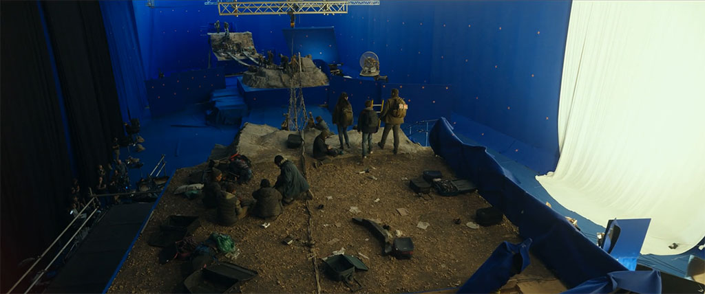 The arrival of the Garrity family at the English Channel takes on epic proportions. 