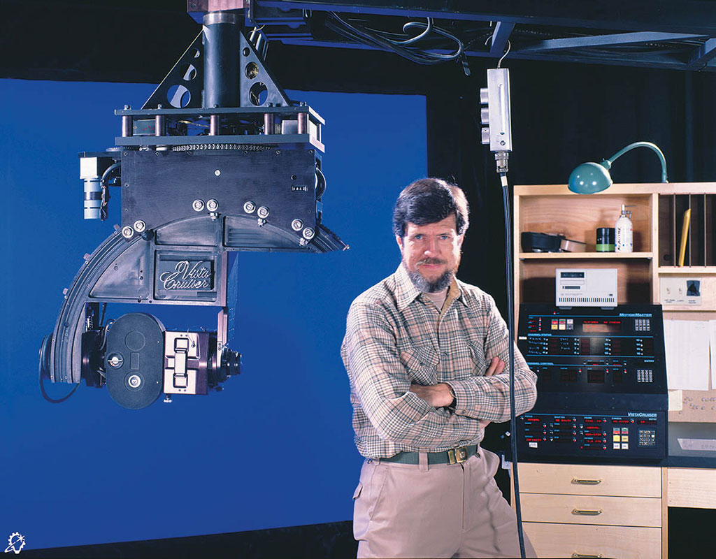 Visual effects supervisor Richard Edlund, VES with ILM’s Vista Cruiser motion-control camera system during production of Star Wars: Return of the Jedi (1983).(Image courtesy of Industrial Light & Magic)
