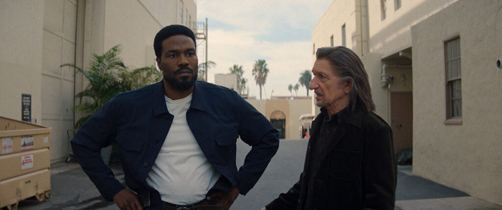 Simon Williams (Yahya Abdul-Mateen II) and Trevor Slattery (Sir Ben Kingsley) audition for the remake of a superhero film in Wonder Man. 