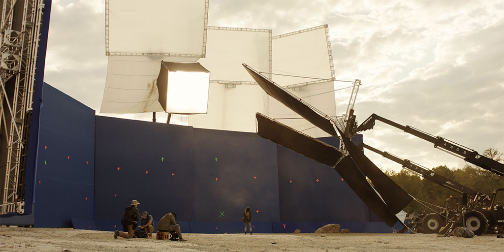 A couple of cranes stand in for the kaiju-sized Mind Flayer to provide proper eyelines for the cast.