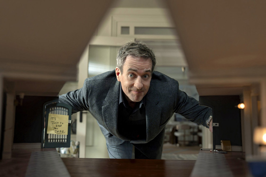 Even though Matthew Macfadyen and Elizabeth Banks were shot separately, it was their performances that sold the idea of them sharing the same frame.
