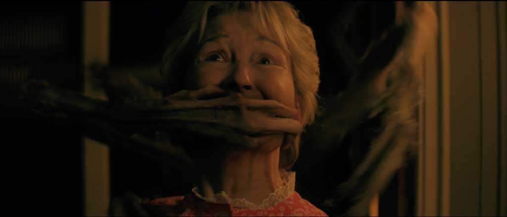 Practical props were used to achieve the proper creature-and-cast interaction.