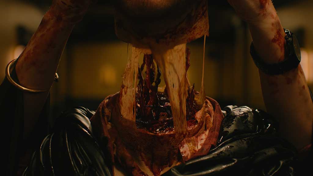 The shot of the head reattaching was captured at 120 frames per second and reverse-engineered.
