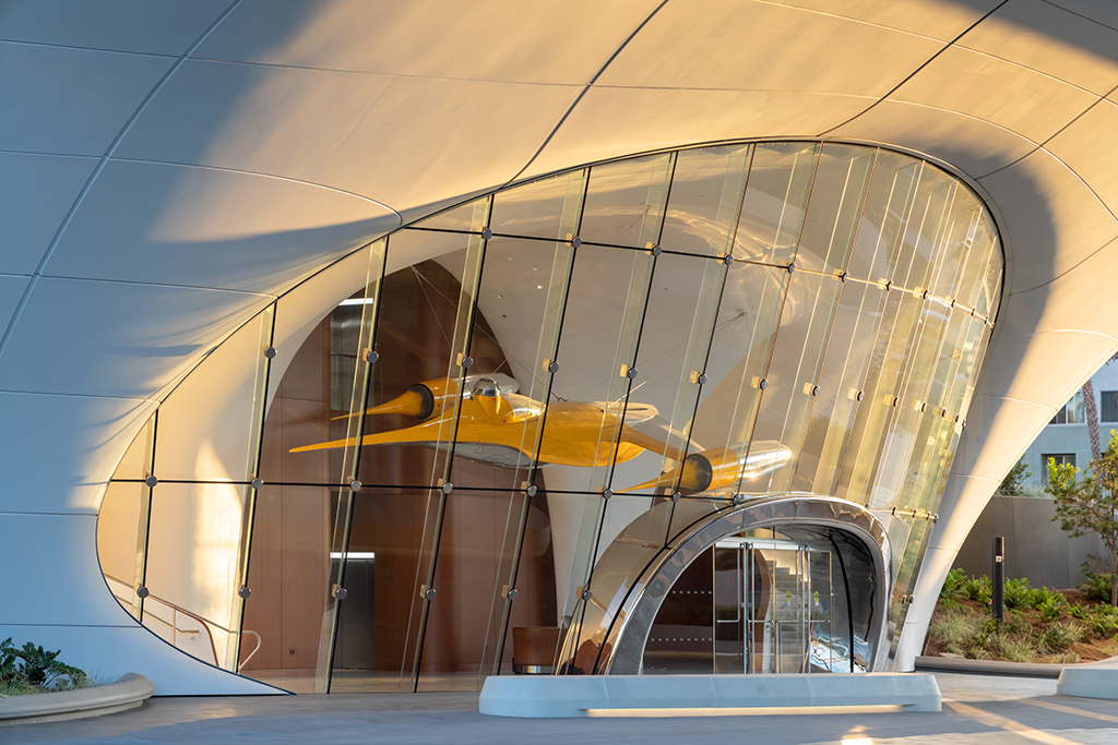 The exterior of the museum’s education lobby. (Photo by Iwan Baan)